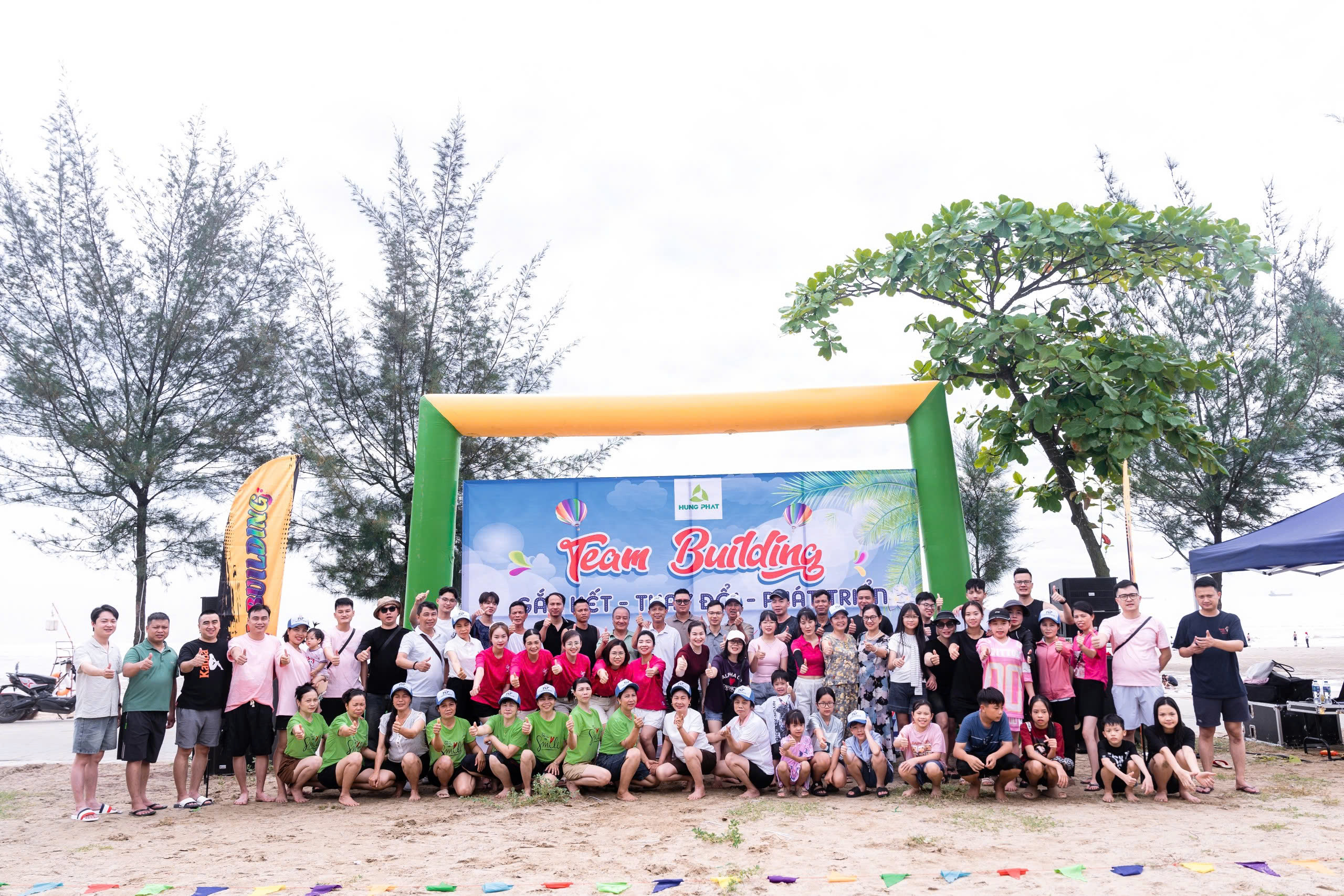 Công ty Cổ phần Công nghiệp Xanh Hùng Phát tổ chức chuyến nghỉ mát ý nghĩa tại Cửa Lò và thăm quê Bác Hồ